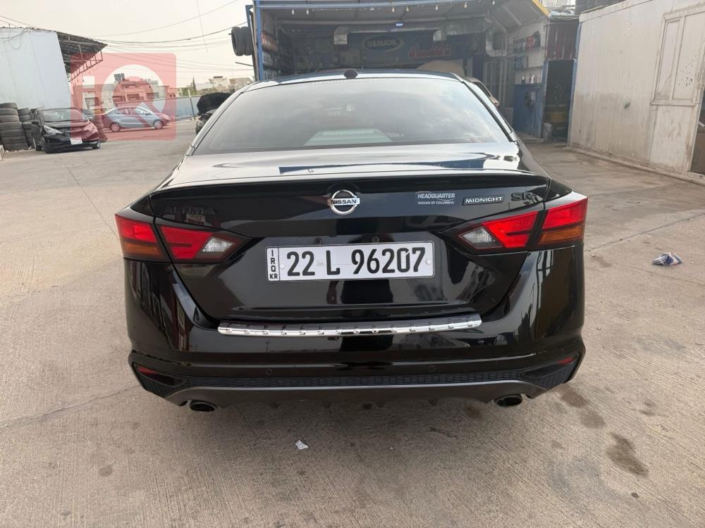 Nissan Altima